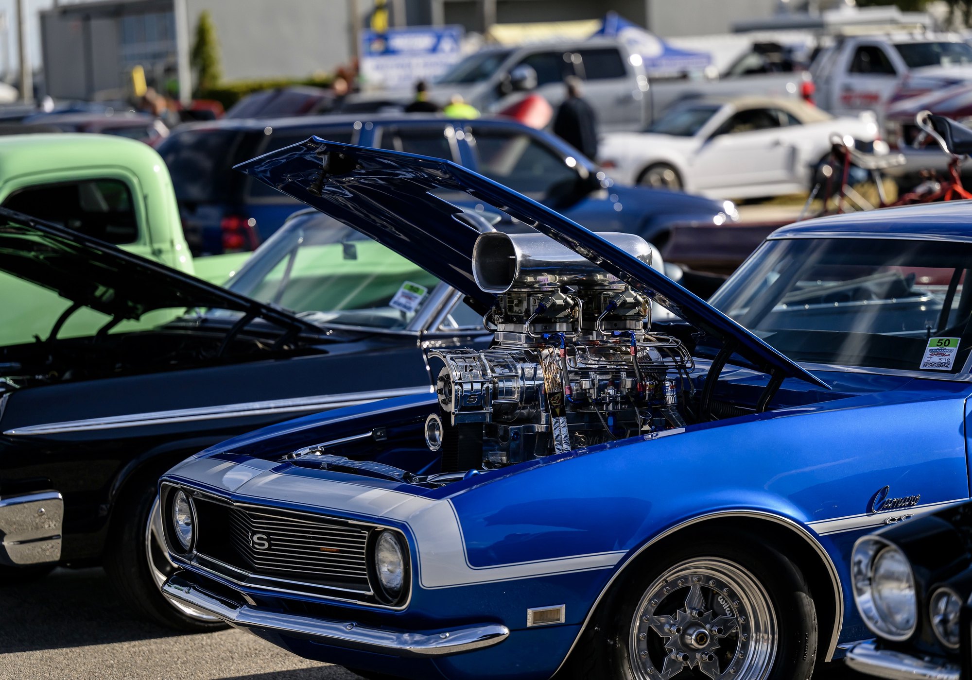 Show cars at the Daytona Turkey Run®